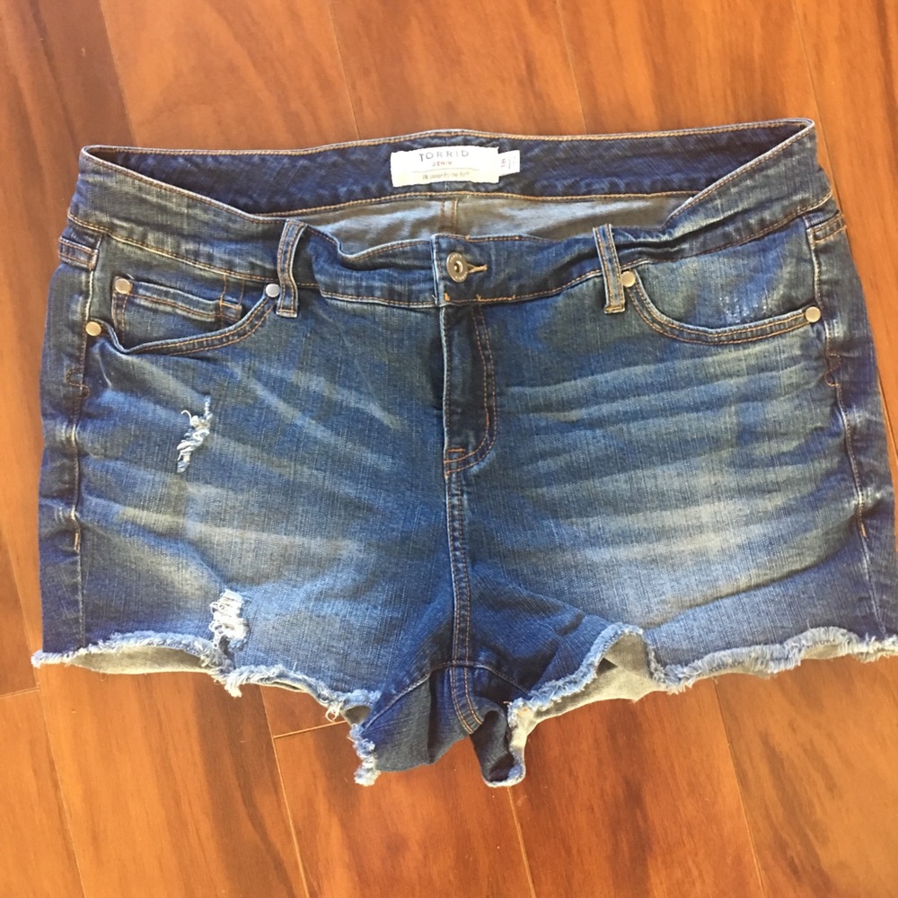 Torrid size 18 jean shorts